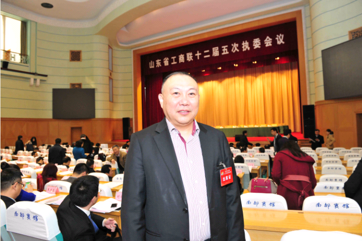 熱心公益事業(yè)，助力扶貧開發(fā)
